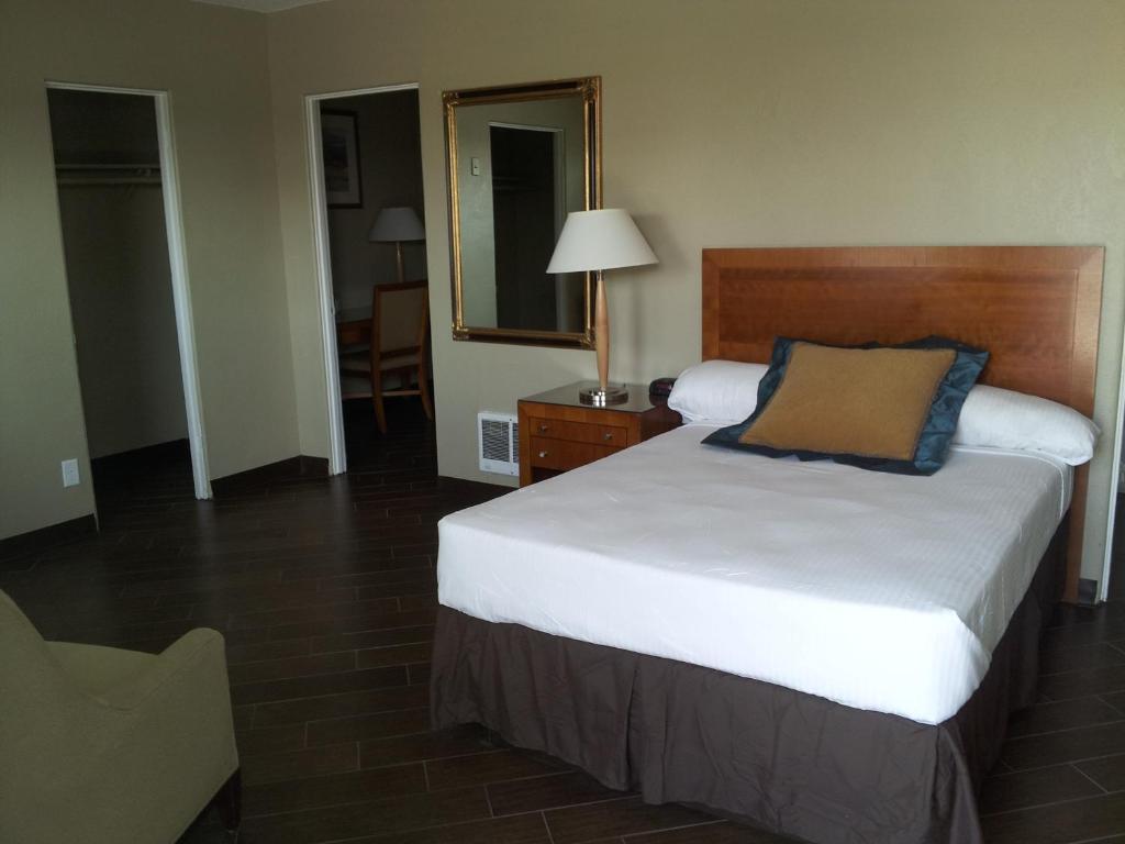 Oasis Boutique Motel Boulder City Szoba fotó