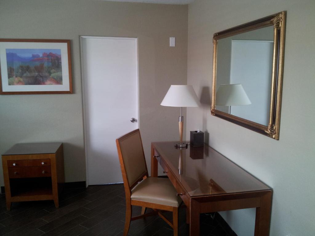 Oasis Boutique Motel Boulder City Szoba fotó